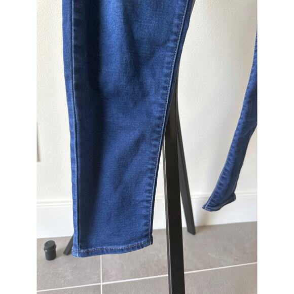 Levi’s Skinny Leg Blue Denim Jeans Size 32 Super Soft Denim - Picture 3 of 12